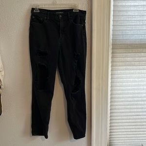 Aeropostale size 6 black ripped mom jeans